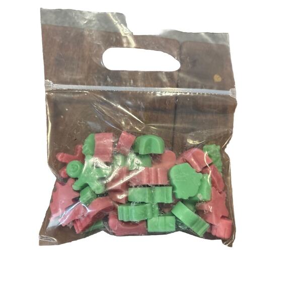 Holiday Colored Wax Melts-“Santa’s Bakery”Smells Like Baked Goodies - Picture 2 of 2